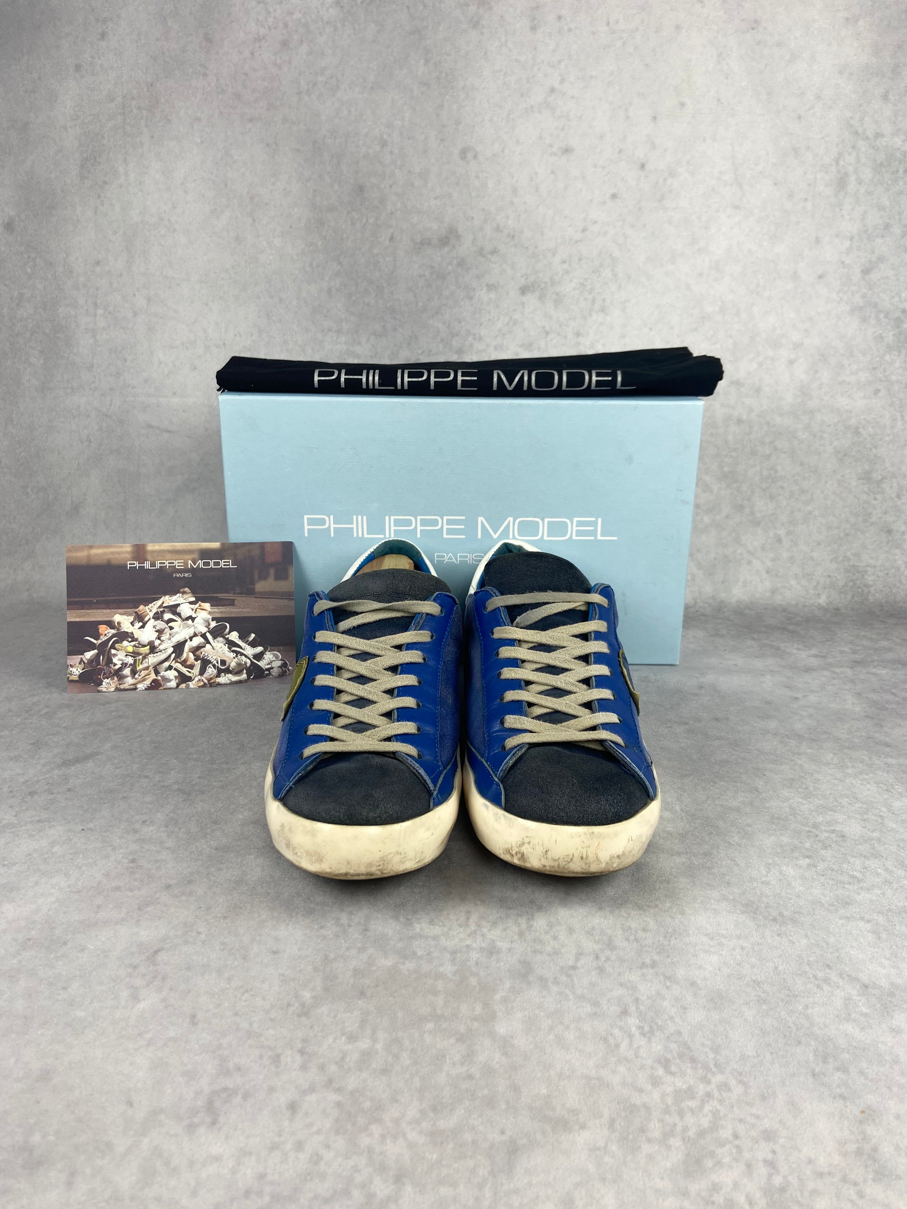 Philippe offers Model Sneaker blau Gr. 42